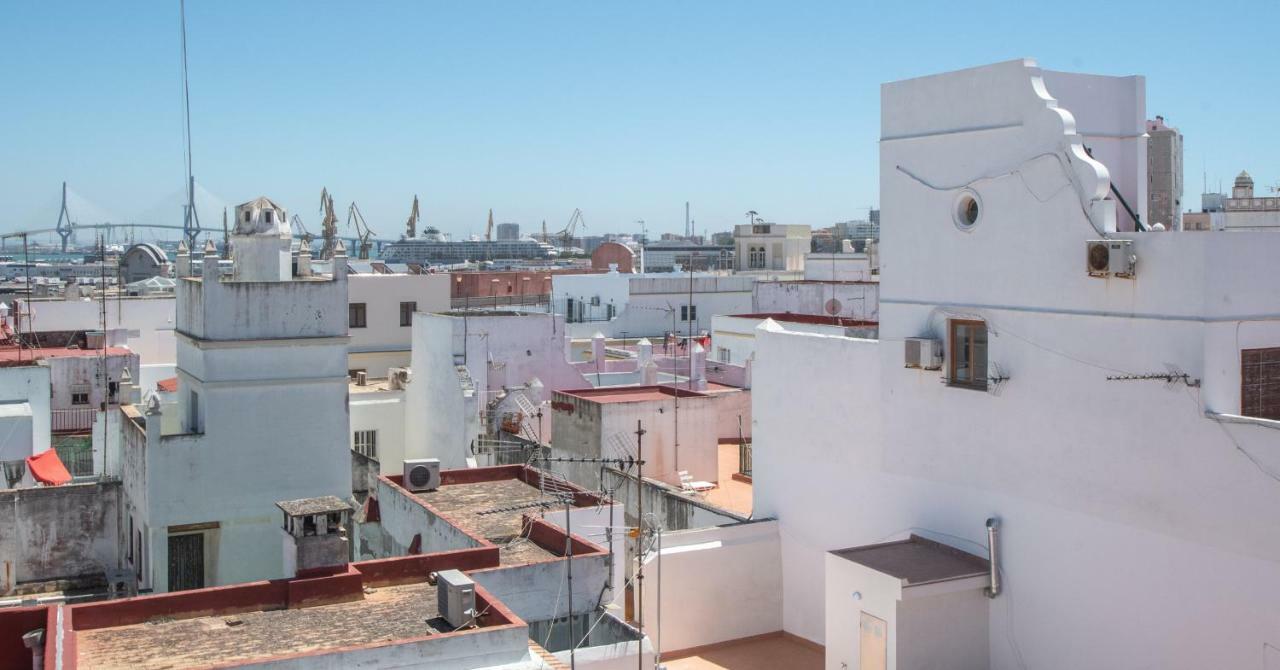 Appartement Apartamento Aires Mediterraneos à Cadix Extérieur photo