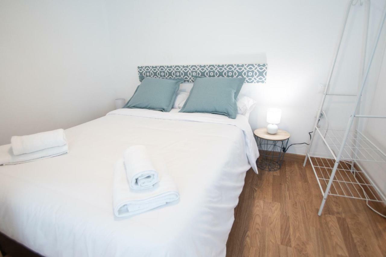 Appartement Apartamento Aires Mediterraneos à Cadix Extérieur photo