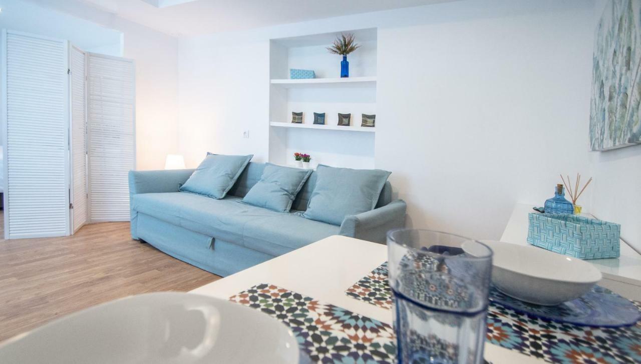 Appartement Apartamento Aires Mediterraneos à Cadix Extérieur photo