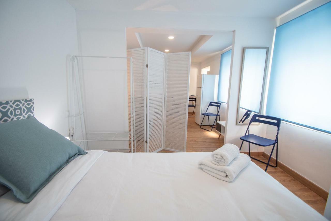 Appartement Apartamento Aires Mediterraneos à Cadix Extérieur photo